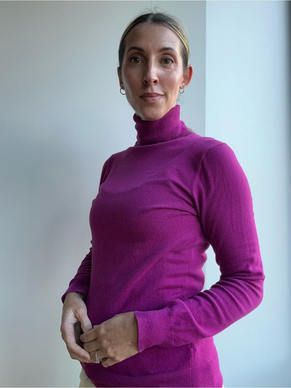 GAP Women's Fuchsia Turtleneck Sweater